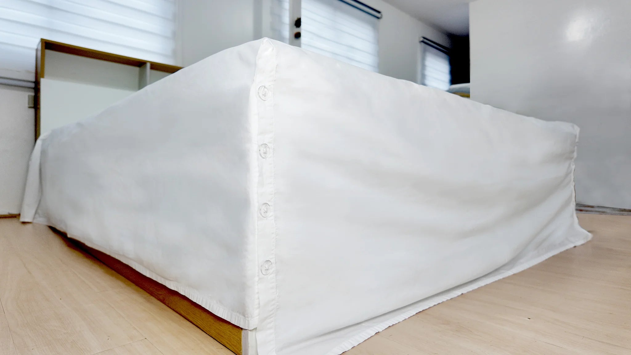 Cool Easy On Duvet Cover (w/ Corner Buttons)